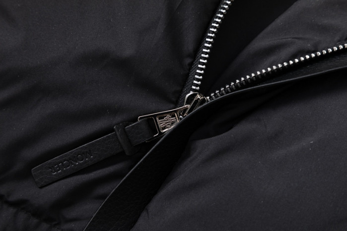 M0*C1ER DOWN JACKET