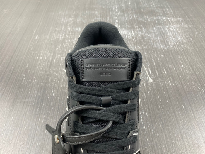 OFW SNEAKER