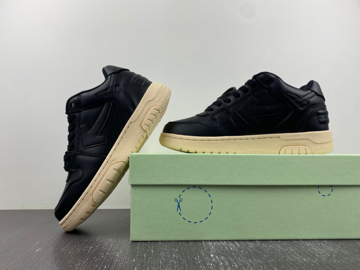 OFW SNEAKER
