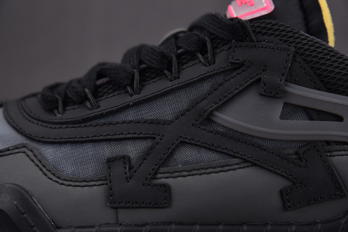 OFW SNEAKER